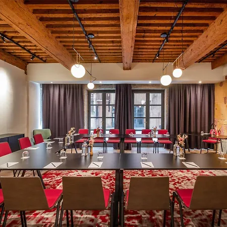 Cour des Loges Lyon, a Radisson Collection Hotel-2